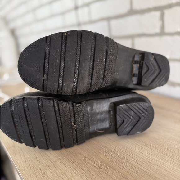 Hunter Classic Tall Black Waterproof Rain Boots - Picture 10 of 10